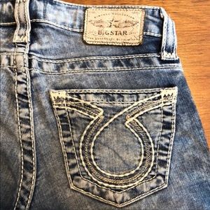 Big Star - Liv fit (regular) 24 waist 32 inch inseam. Only worn a few times